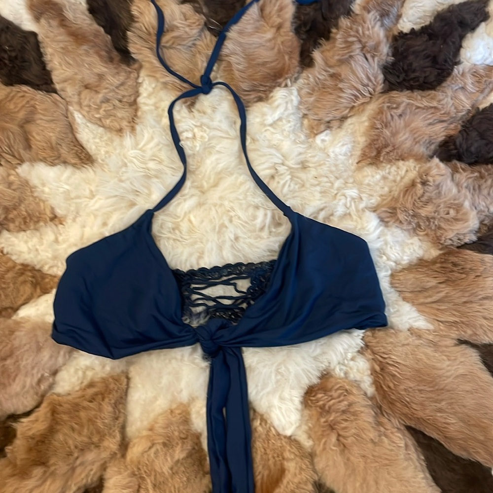 Frankie’s Bikinis Navy Blue Crochet Back Sash Tie Bikini Top Small